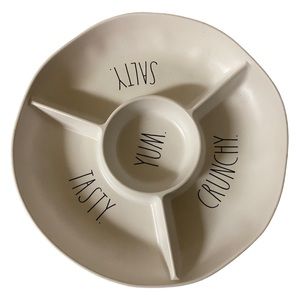 NWOT Rae Dunn Melamine Chip/Dip Party Platter.